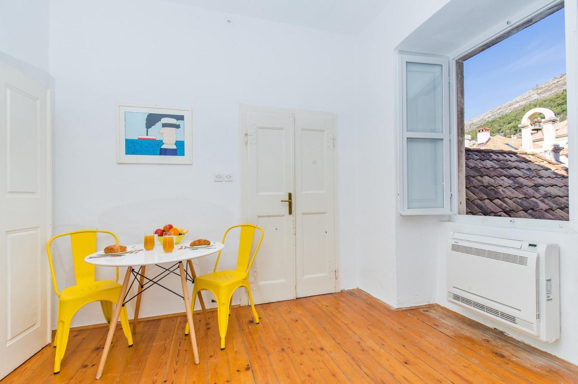 Arty Apartments In The Heart Of Dubrovnik By Irundo Bagian luar foto