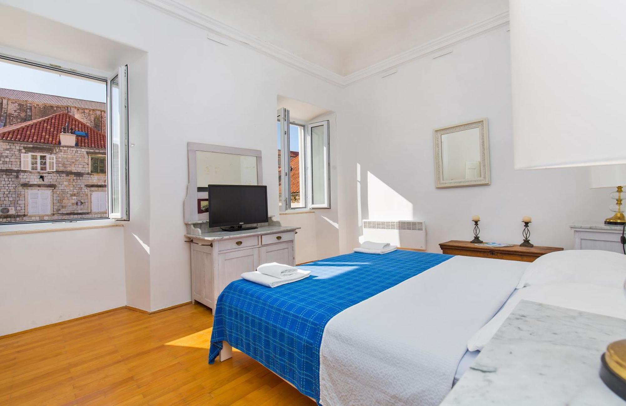 Arty Apartments In The Heart Of Dubrovnik By Irundo Bagian luar foto